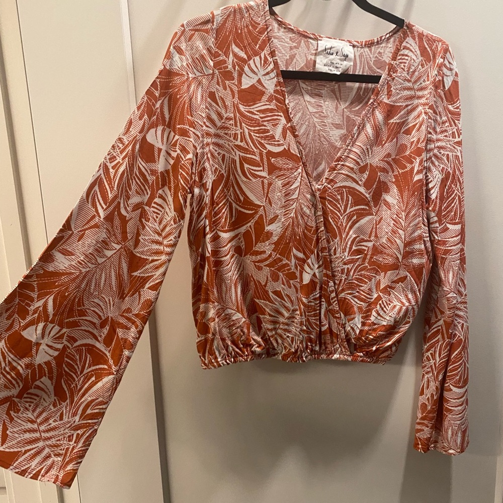 Long sleeve top